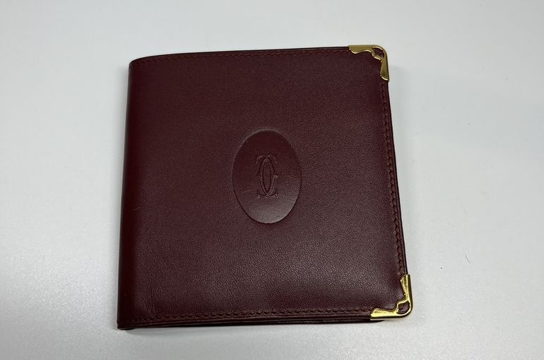 カルティエ　財布
