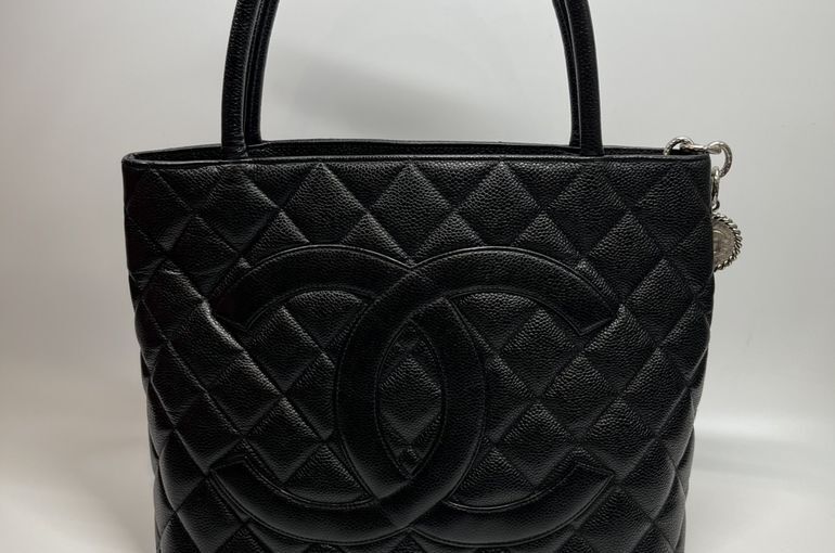 シャネル　復刻トート